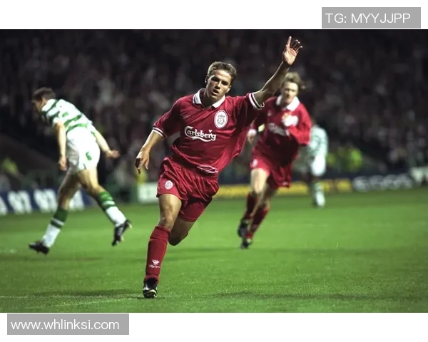 与足球传奇欧文亲密合影 感受巨星风采与球场荣耀