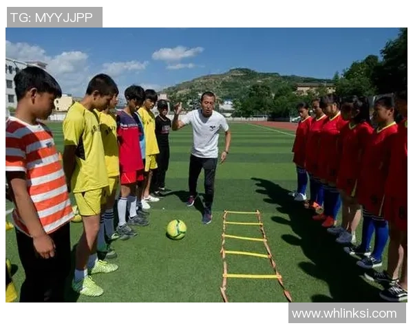 从草根到巨星 足球球员成长轨迹全解析