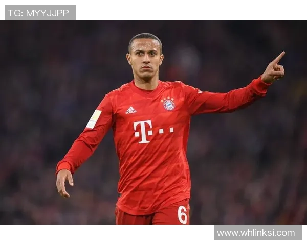 史上五大足球球星的传奇风采与影响力盘点