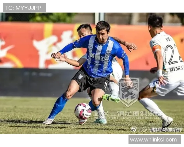 抚州足球球星崛起之路:从青训到职业赛场的奋斗历程 抚州足球球星崛起之路:从青训到职业赛场的奋斗历程