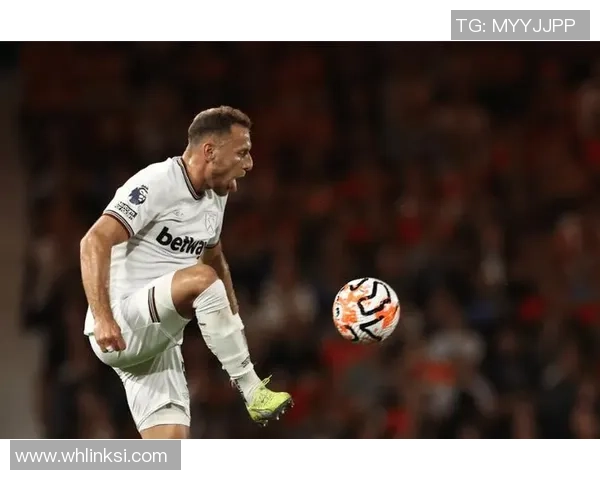 捷克足球球星泡吧夜生活揭秘与球场外的别样风采