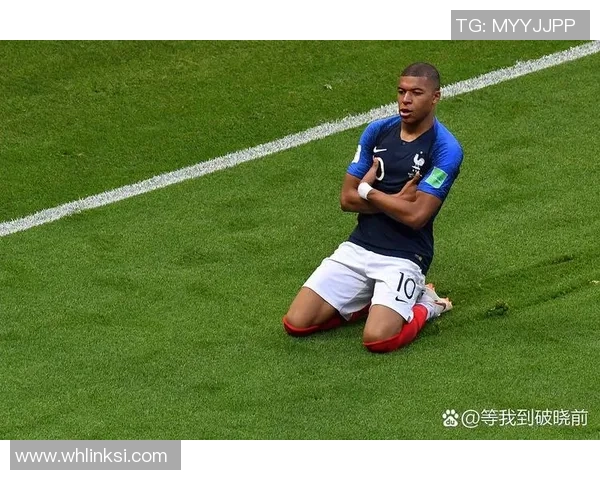 谁才是当下绿茵场上最潮流最有型的足球巨星人物揭秘